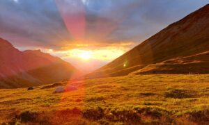 aventure-trekking-sejour-tour-du-queyras-coucher-de-soleil